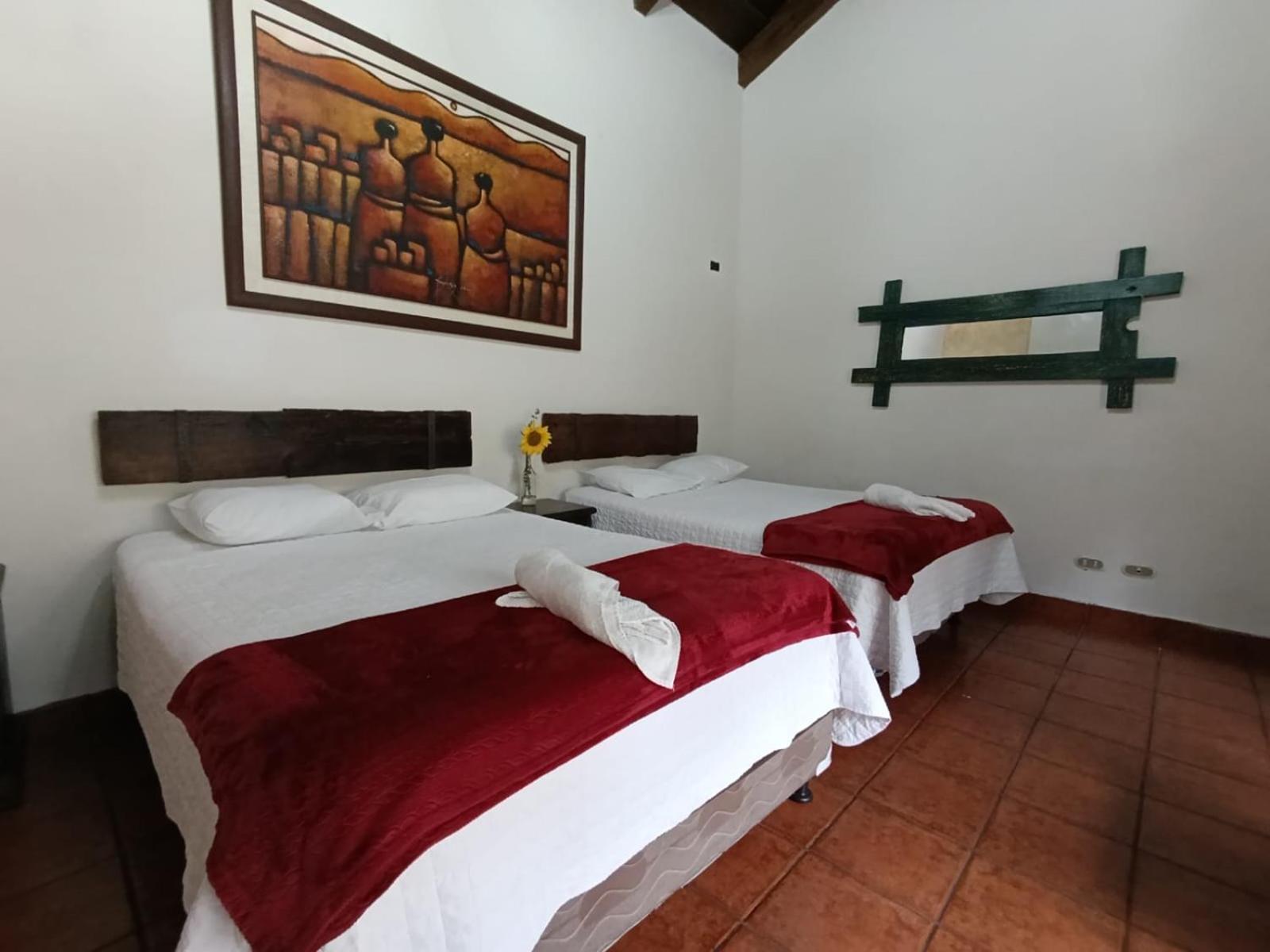 Donde Lico Hotel Antigua Exterior foto